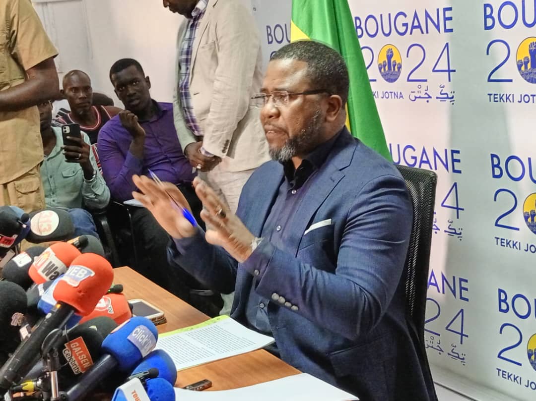 Lire la suite à propos de l’article « Diomaye cautionne-t-il les m0nstruos!tés de ce monsieur ? » Bougane Gueye Dany sur l’affaire Cheikh Oumar Diagne