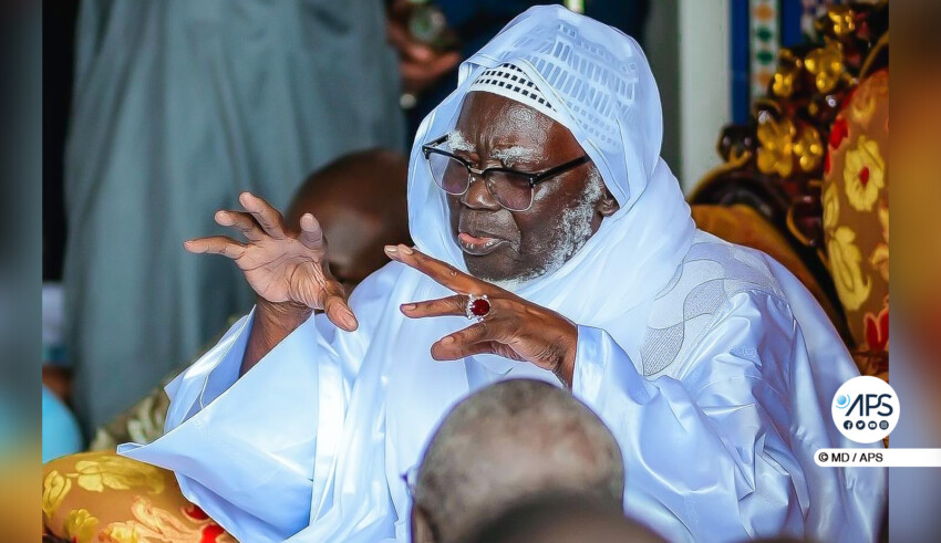 Lire la suite à propos de l’article Touba: Serigne Mountakha réitère sa fatwa contre les mauvais comportements et felicite les Bayes falls  tout en préconisant une « intelligence dans l’action »